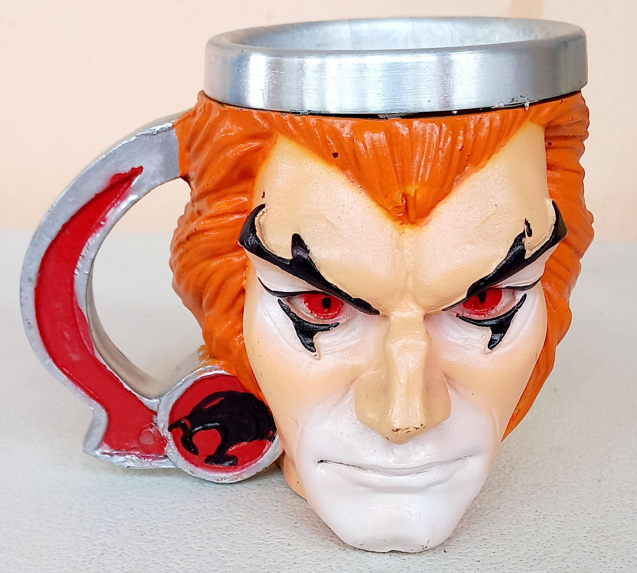 Canecas de Alumínio colecionáveis - Lion-O - 12 cm largura x 12 cm altura