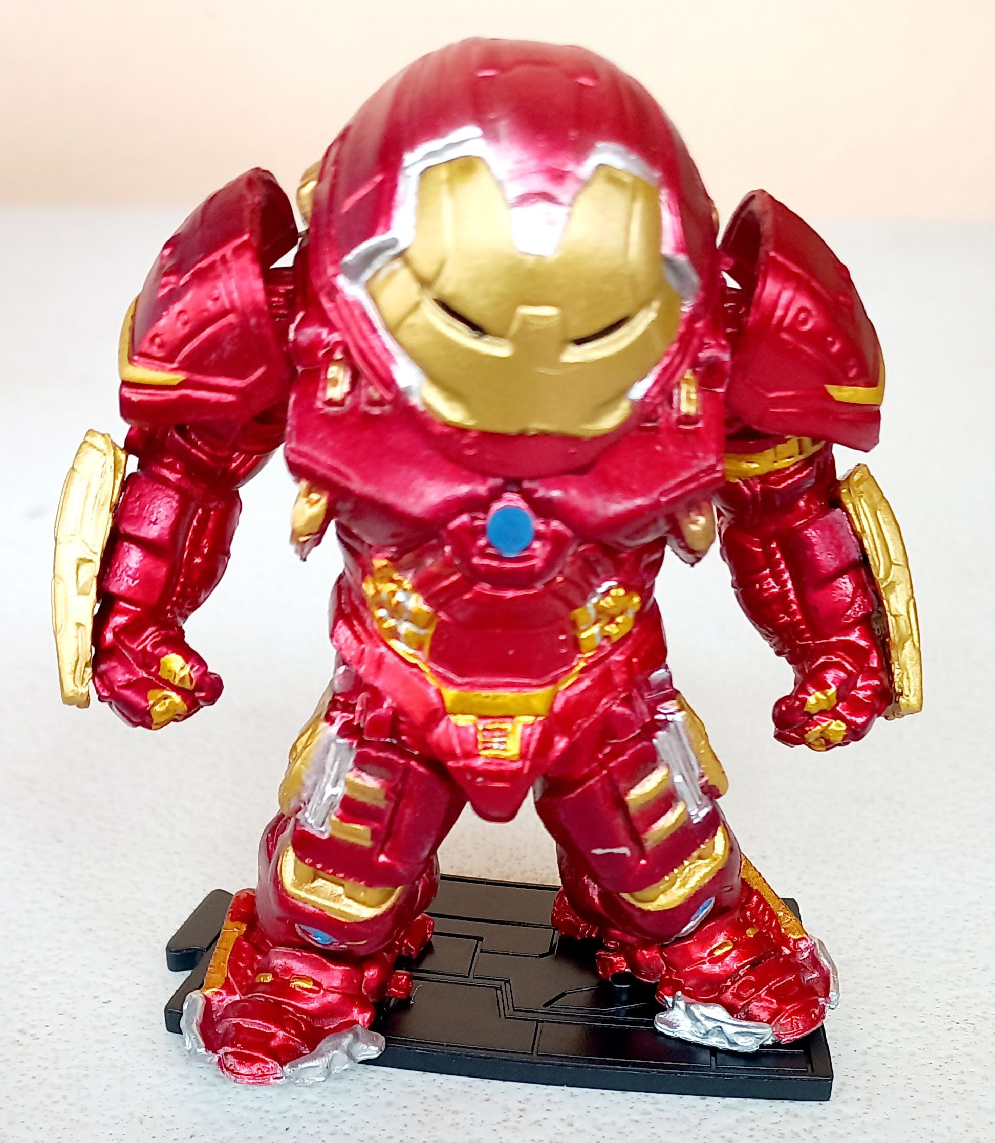 Coleção Avengers Blind Box  Series- Iron Man Hulkbuster -  altura 9 cm - PVC