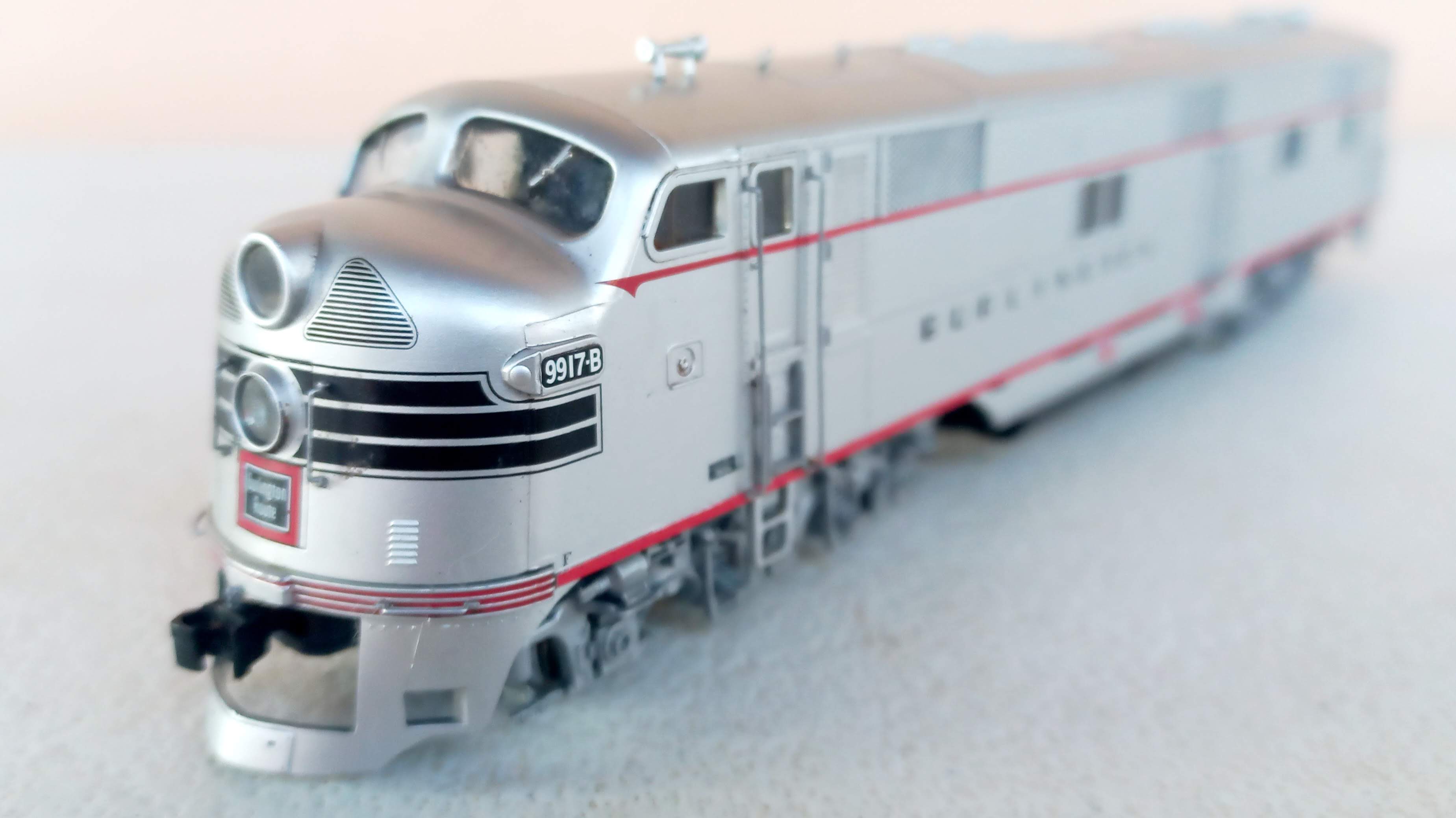 Life Like - Locomotiva EMD E7A 0u E8A Brurlington Route Com DCC & Som #9922A SEMI NOVA