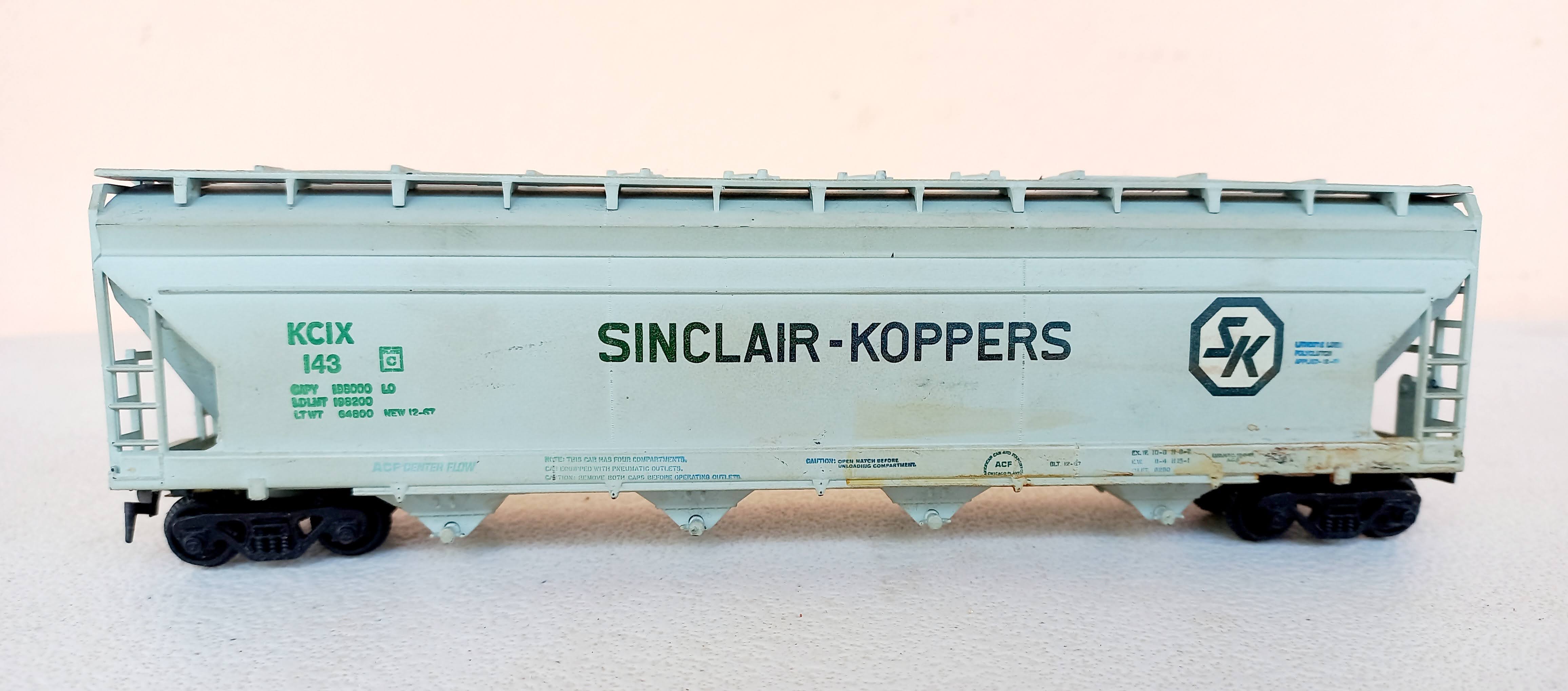 Athearn - Vagão Hopper Sinclair-Koppers #143