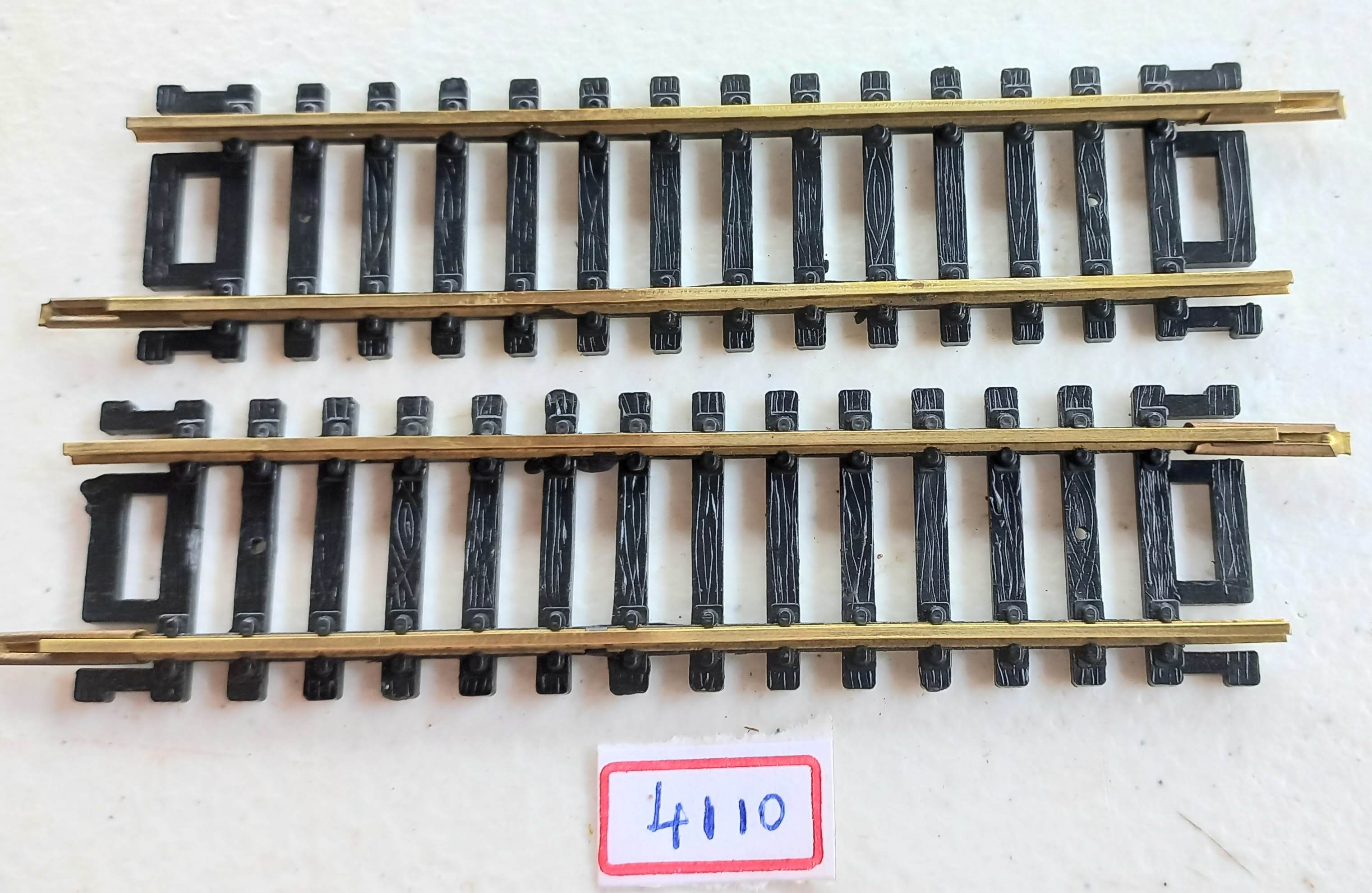 Frateschi  2 Trilhos  Trilho reto 110 mm - 4110 USADO