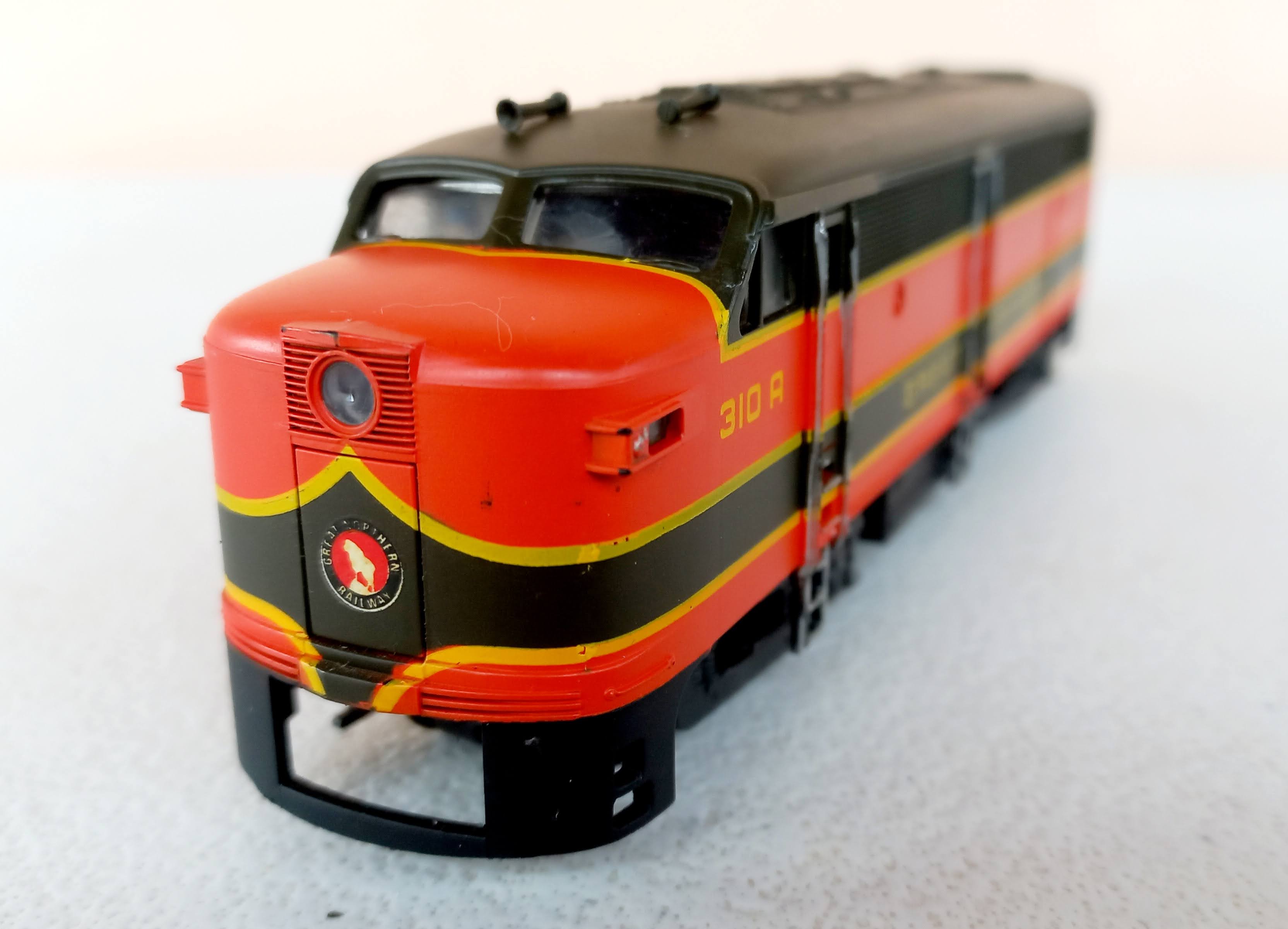 Frateschi - Locomotiva FA 1 Great Northern # 310 A Serie Exportação - (OBS. Carroceria Trincada)