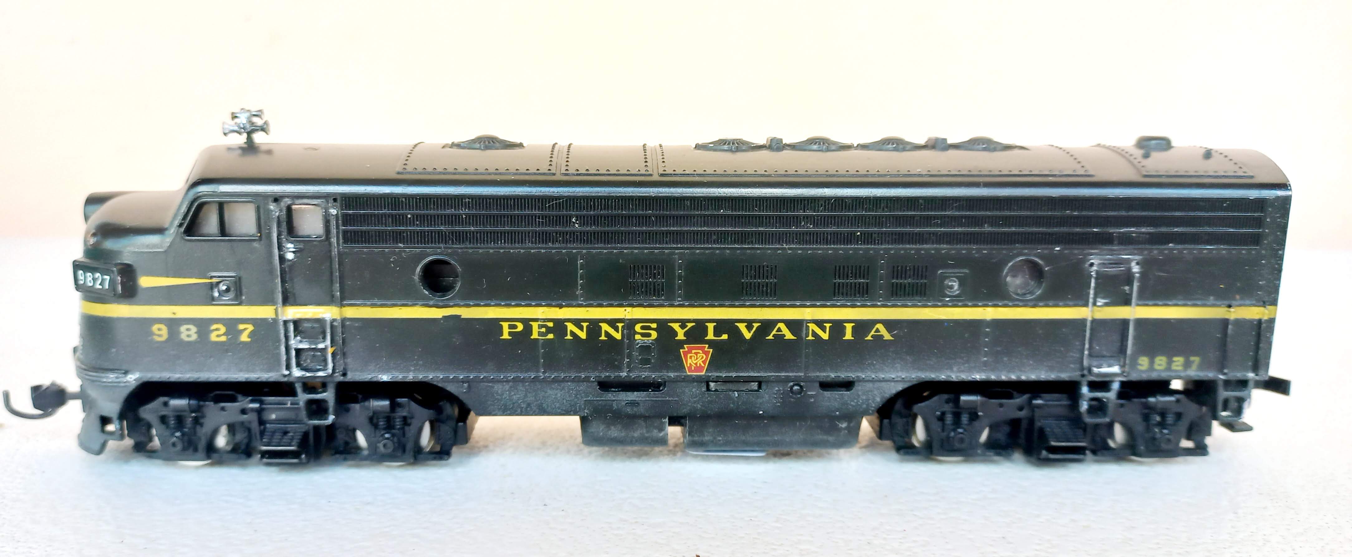 Atlas Roco - Locomotiva FP 7 Pennsylvania #9827 USADA