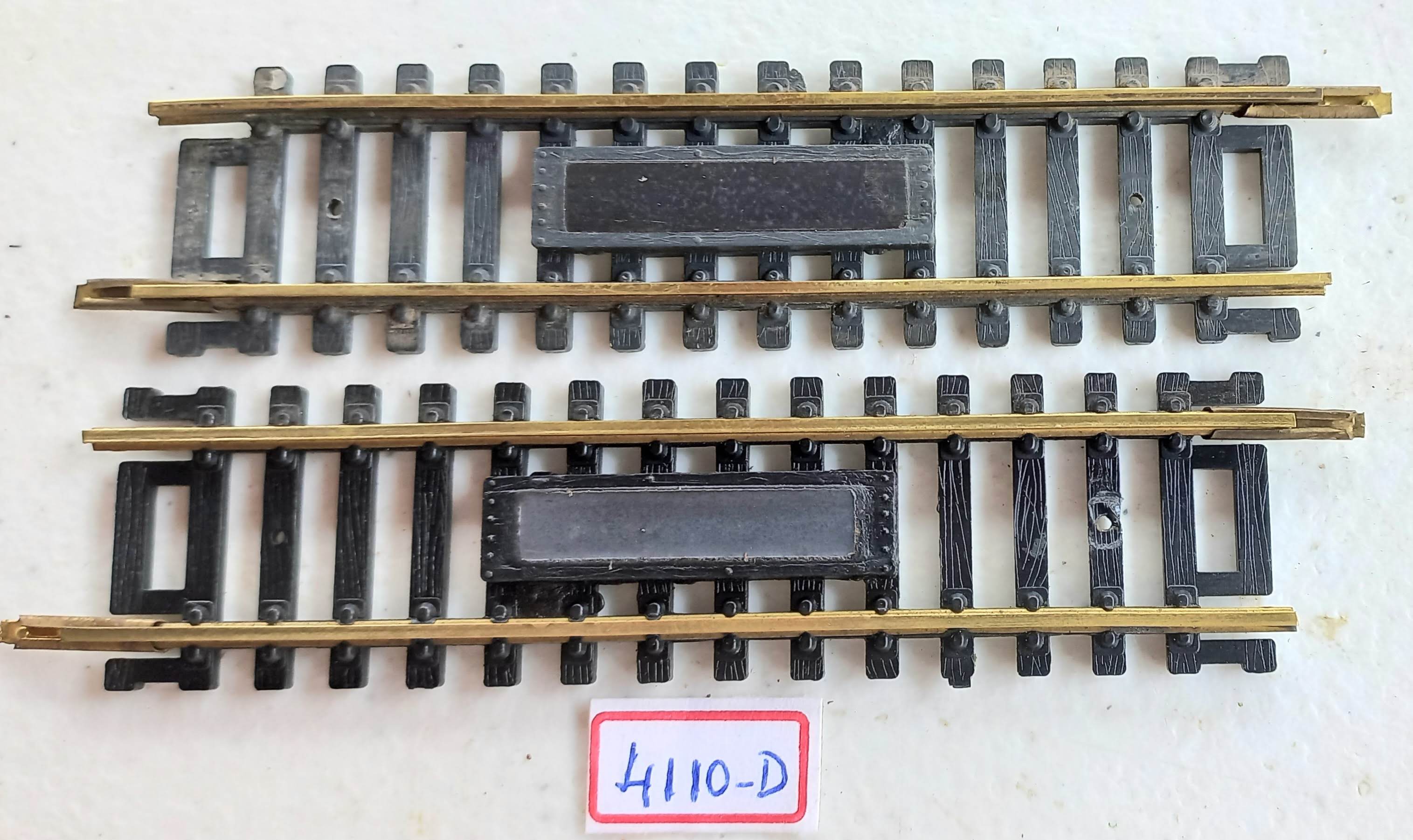 Frateschi 2 Trilhos Desengate Automático 110 mm - 4110 D USADO