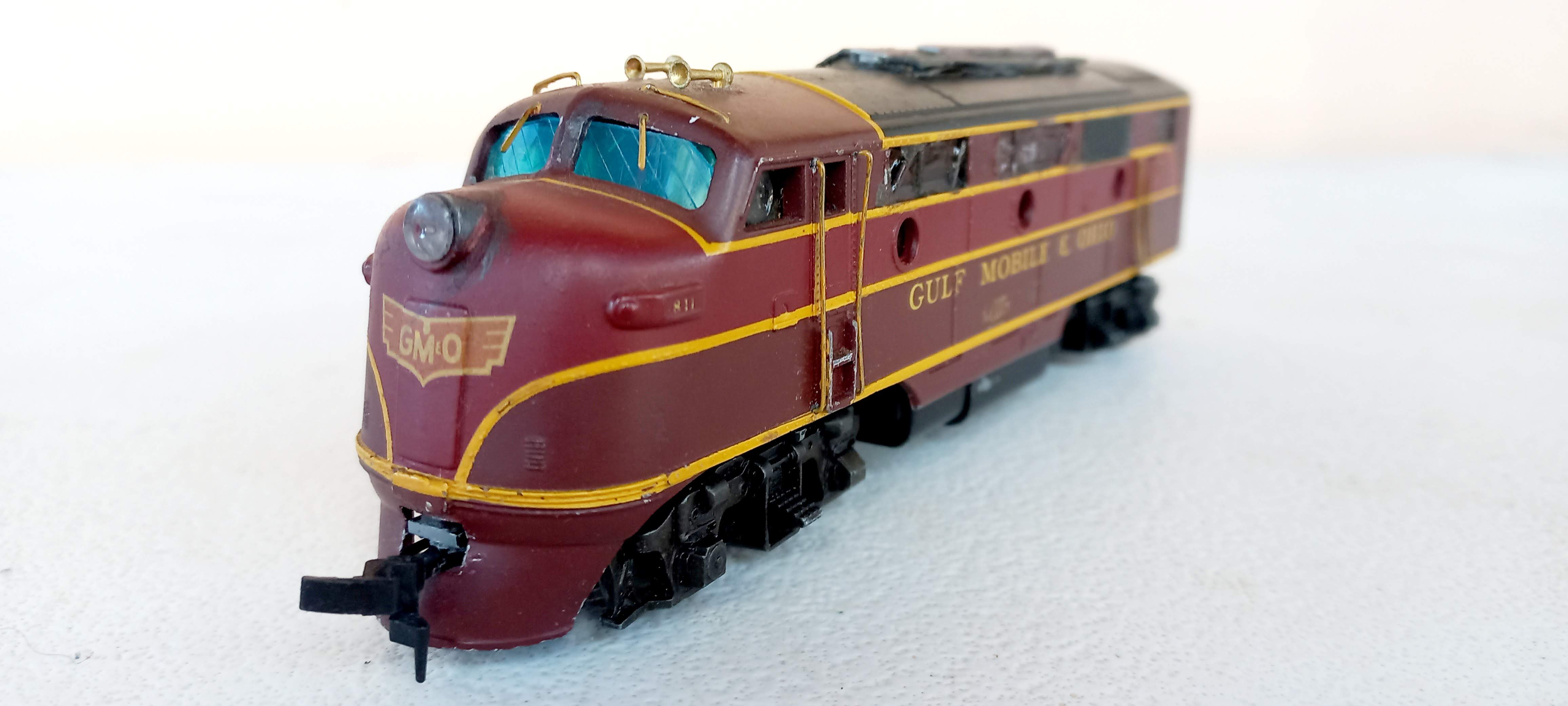 Locomotiva F7 A Gulf Mobile & Ohio  SEM MOTOR - (CARROCERIA DE METAL)