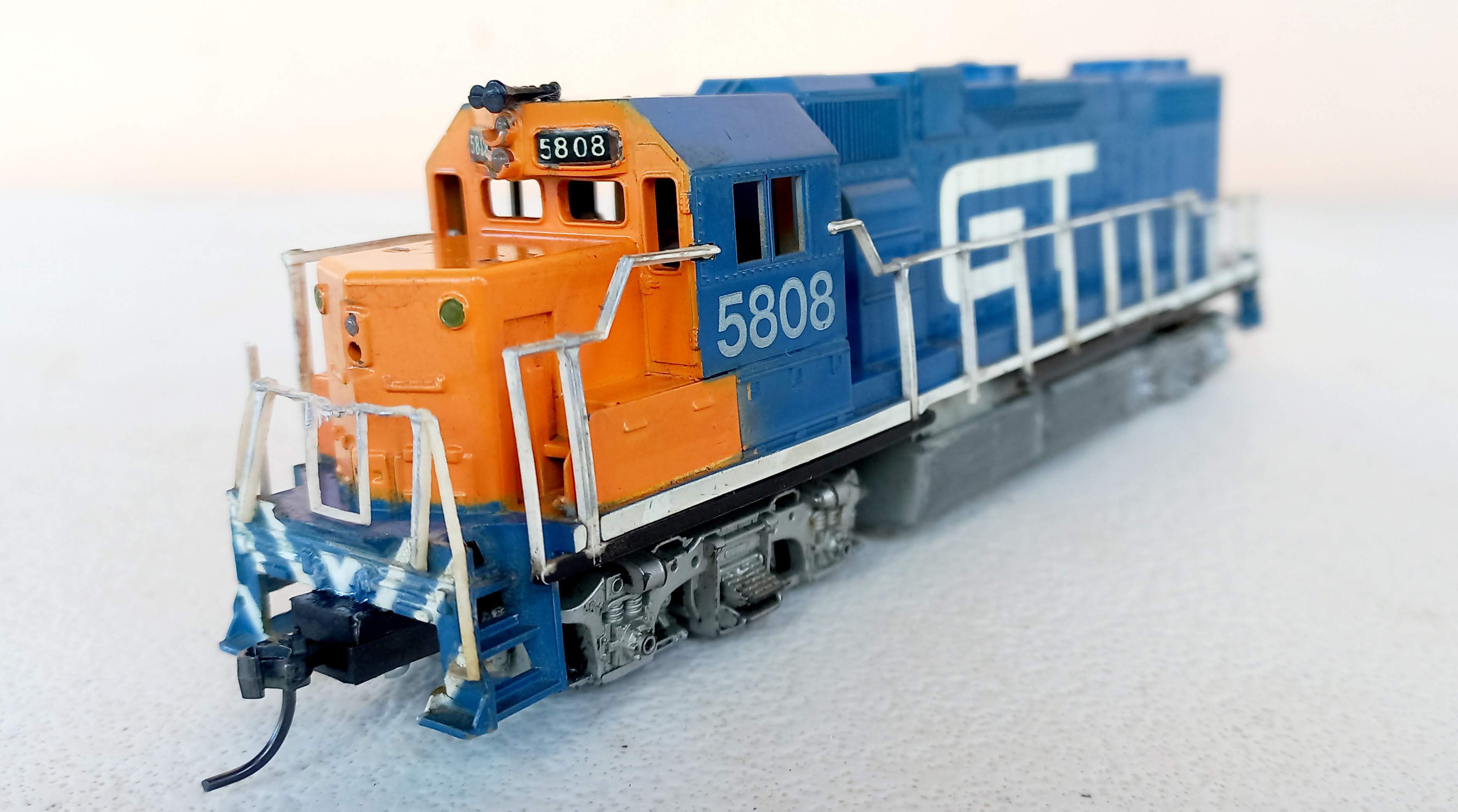 Locomotiva GP 38-2 GT (Grand Trunk Western ) # 5808 Com Mecânica Roco Atlas 