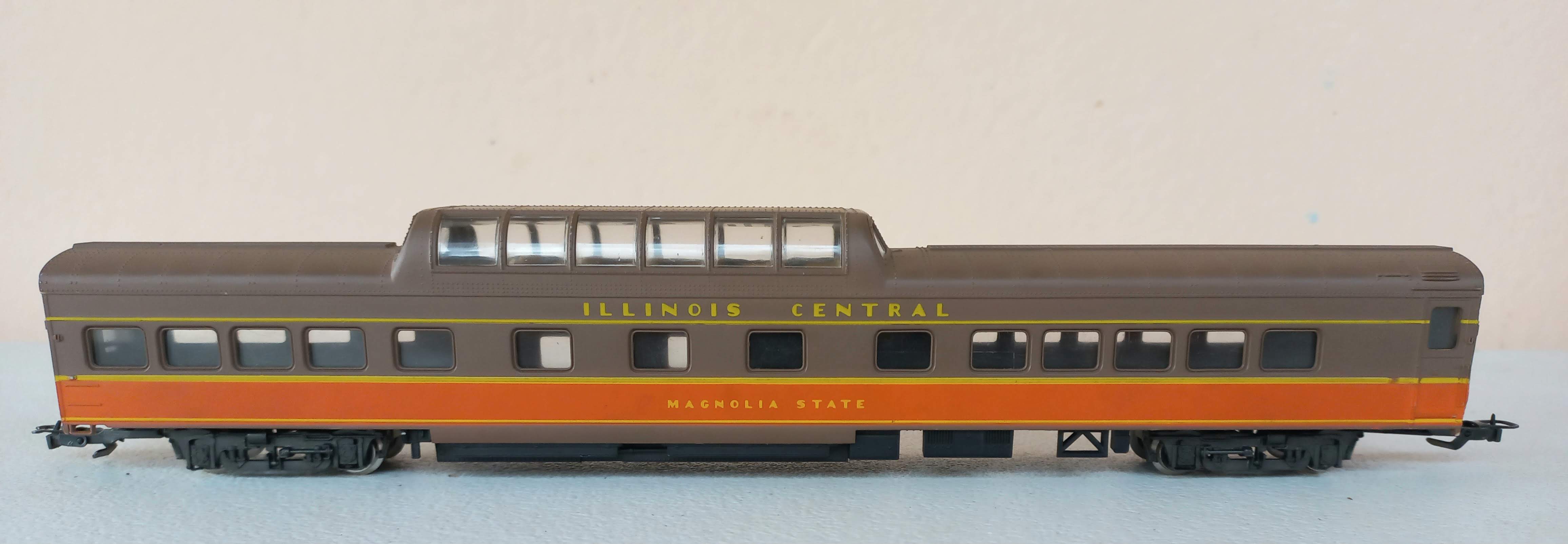 Rivarossi - Carro Vista domo Illinois Central (USADO)