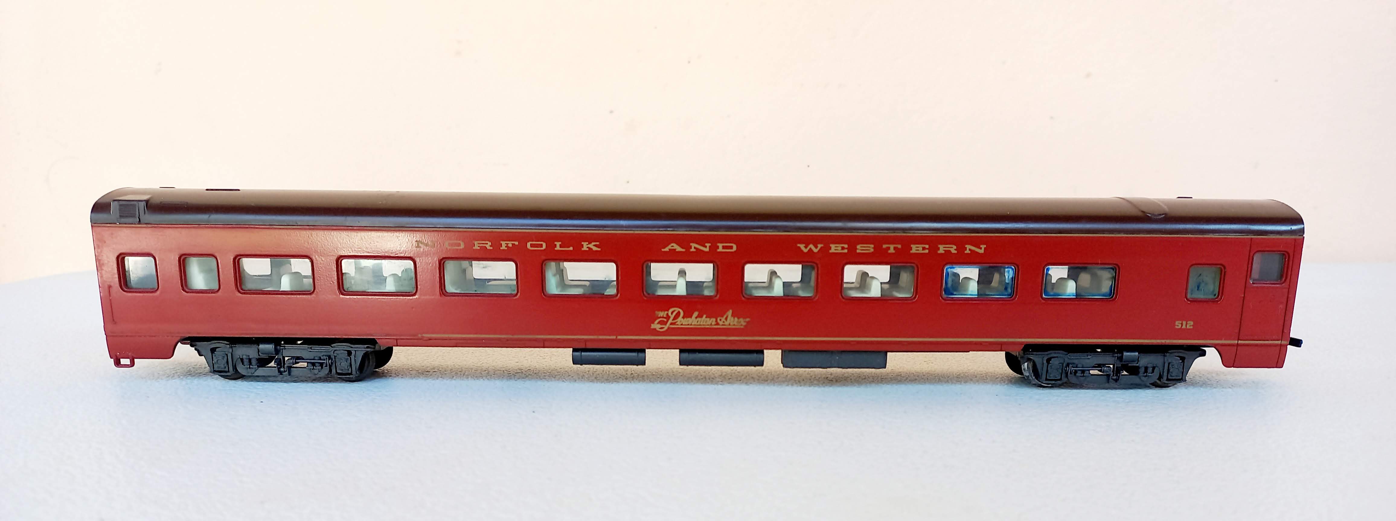 Rivarossi - Carro de Passageiros Norfolk anda Western # 512