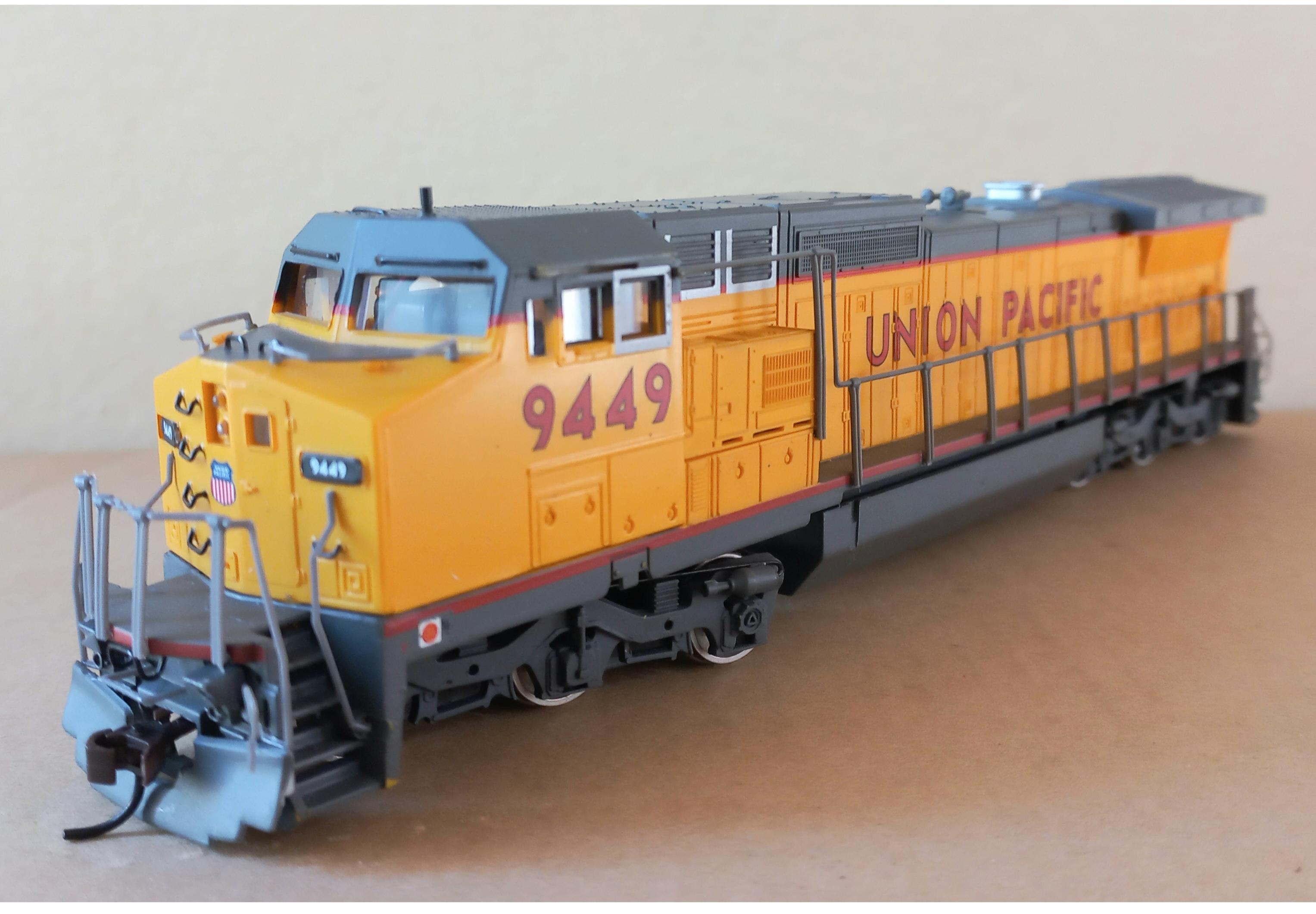 Spectrum 86014 - locomotiva GE Dash 8-40CW Diesel Union Pacific #9449