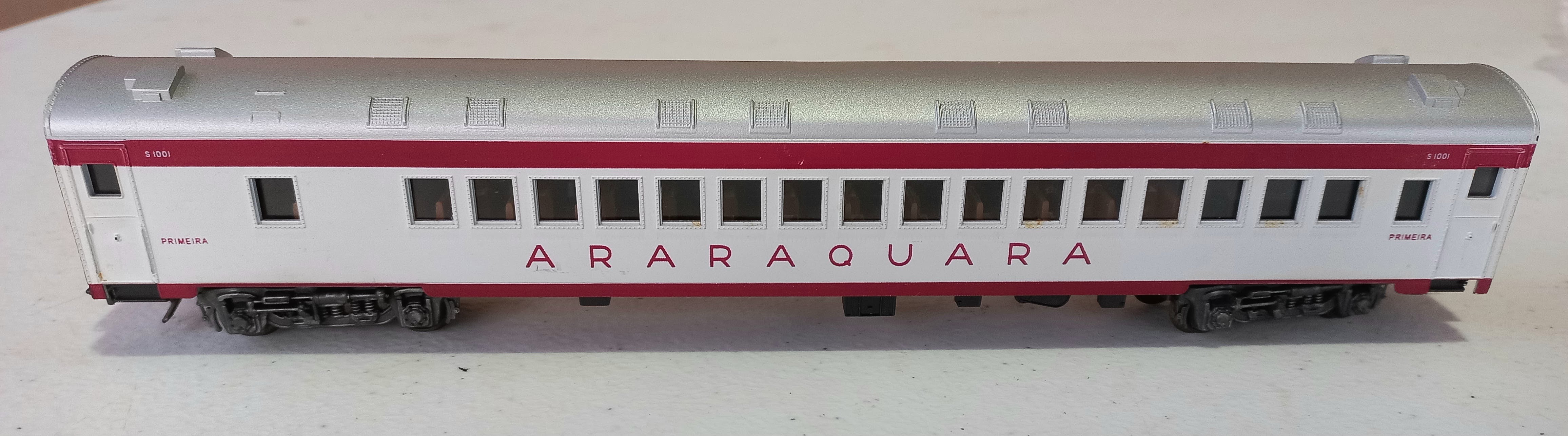 * Carro De Passageiro 1ª Classe Pullman - Araraquara - Ho / 1:87 - SEMI NOVO