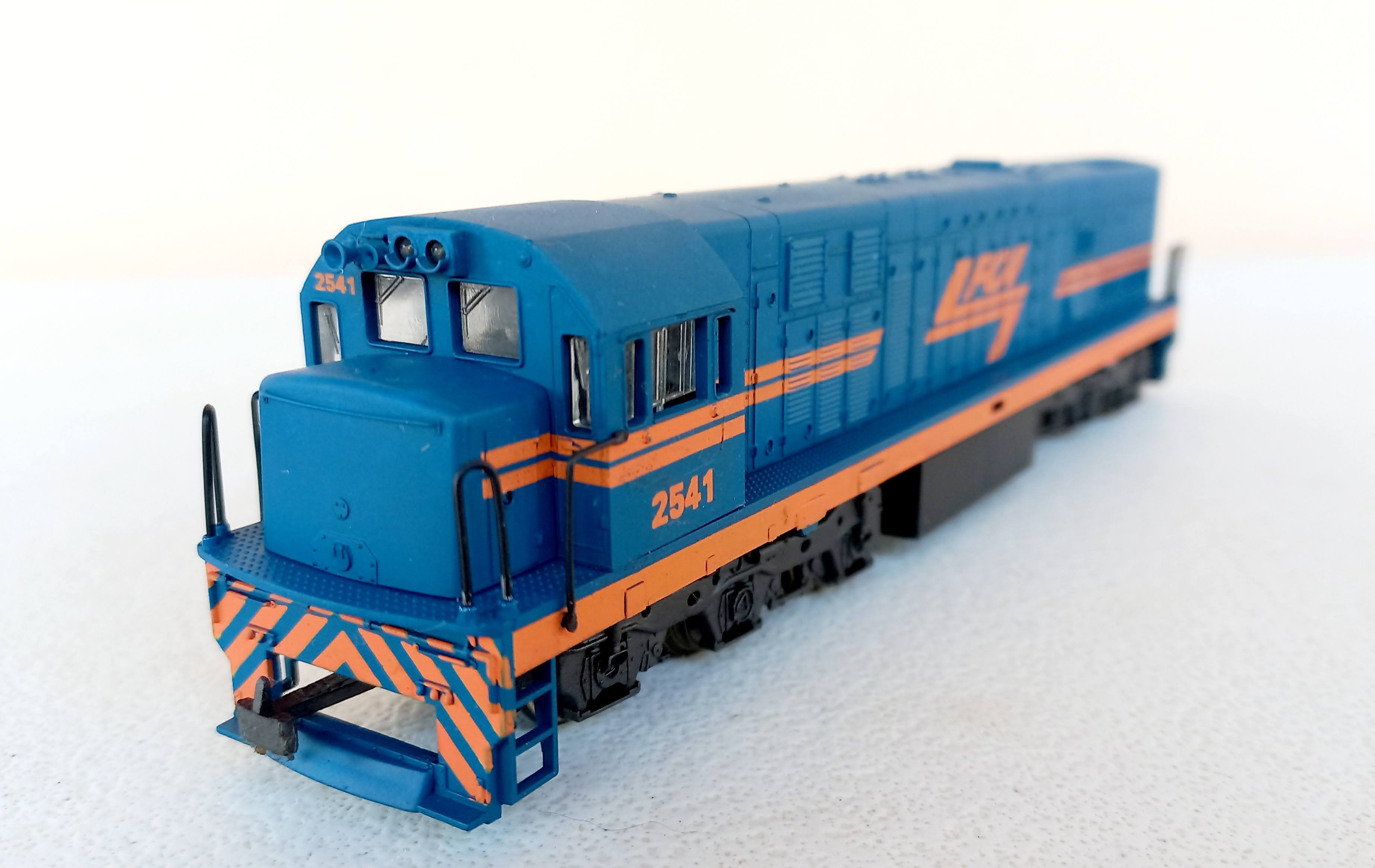 Frateschi 3031 - Locomotiva U20C FCA #2541