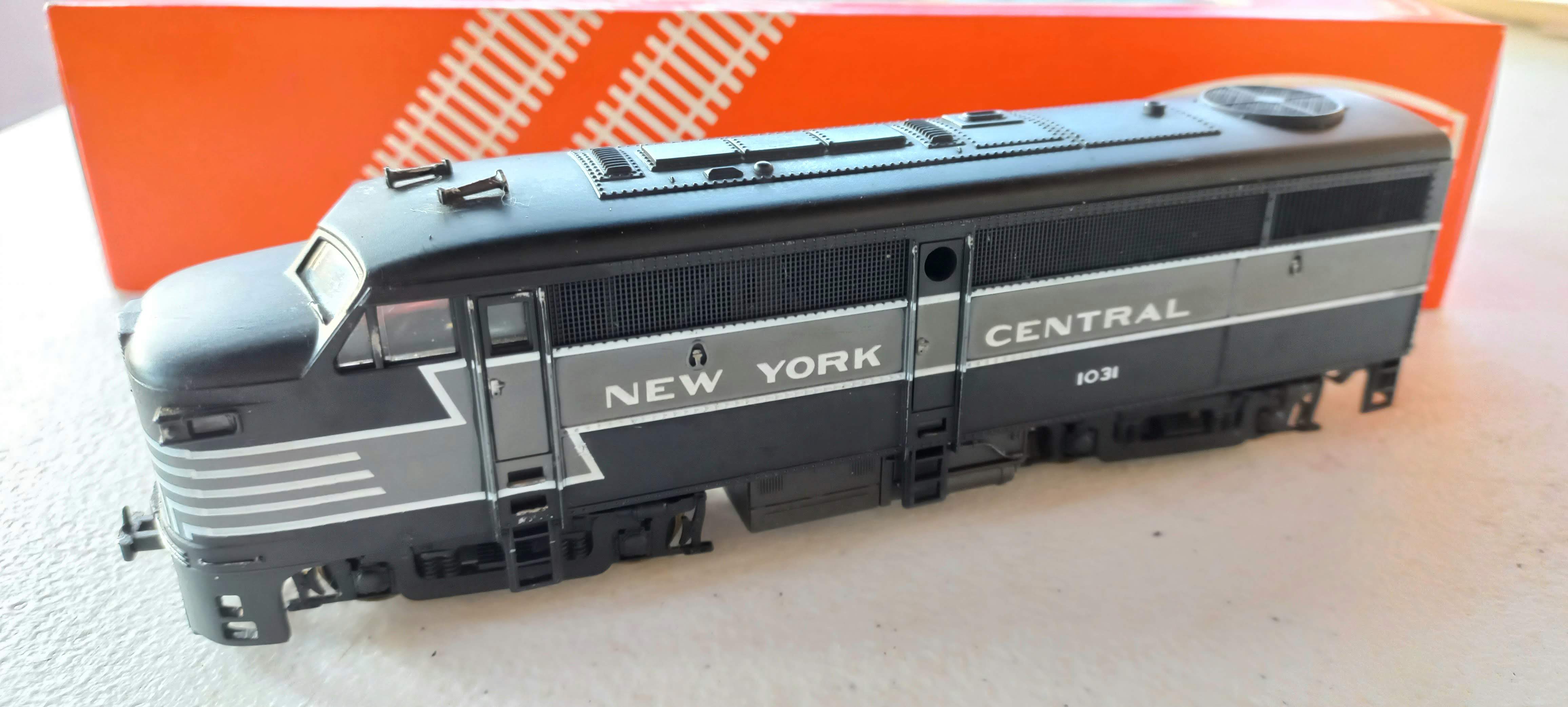 * Frateschi 3104 Locomotiva FA 1 New York Central # 1031 na Caixa