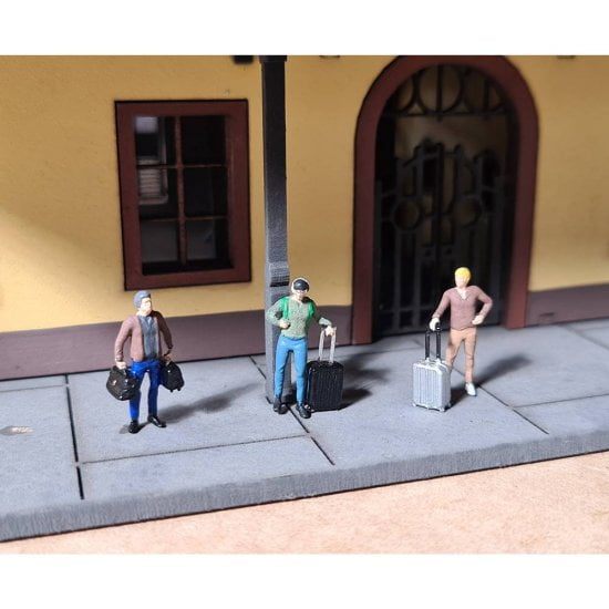 Conjunto com  3 Figuras - Viajantes Passageiros  - 1:87 - HO - Dio Studios Ref.: 87350