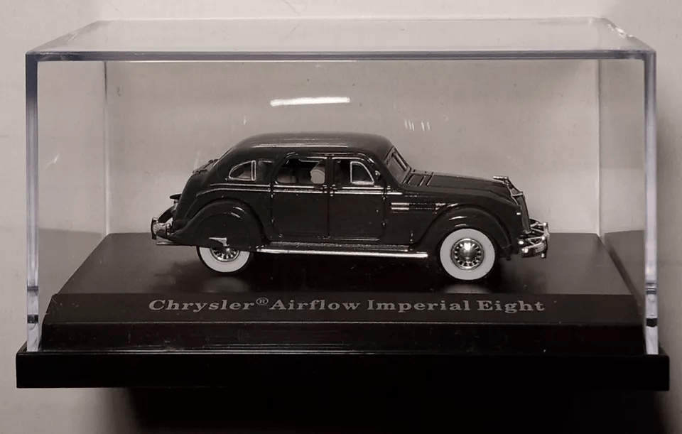 Atlas Masterpiece #87122 1936 Chrysler Airflow Imperial Eight Gunmetal cinza 1/87