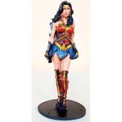Bonecos Colecionáveis de Resina - Mulher Maravilha - 19 cm - RESINA