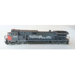 Athearn - Locomotiva C44-9W Southern Pacific #8125