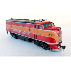 Athearn - Locomotiva F7 A Southern Pacific #6054 - (USADA)