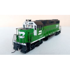 Athearn - Locomotiva GP 38-2 Burlington Northern #2267