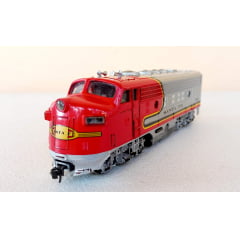 Bachmann 61502 - Locomotiva F9  Santa Fé  # 307