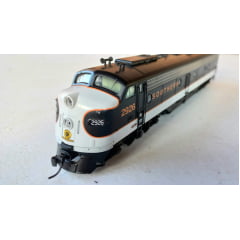 Broadway Limited 462 - Locomotiva EMD E8A  Southern #2926 Com DCC & Som