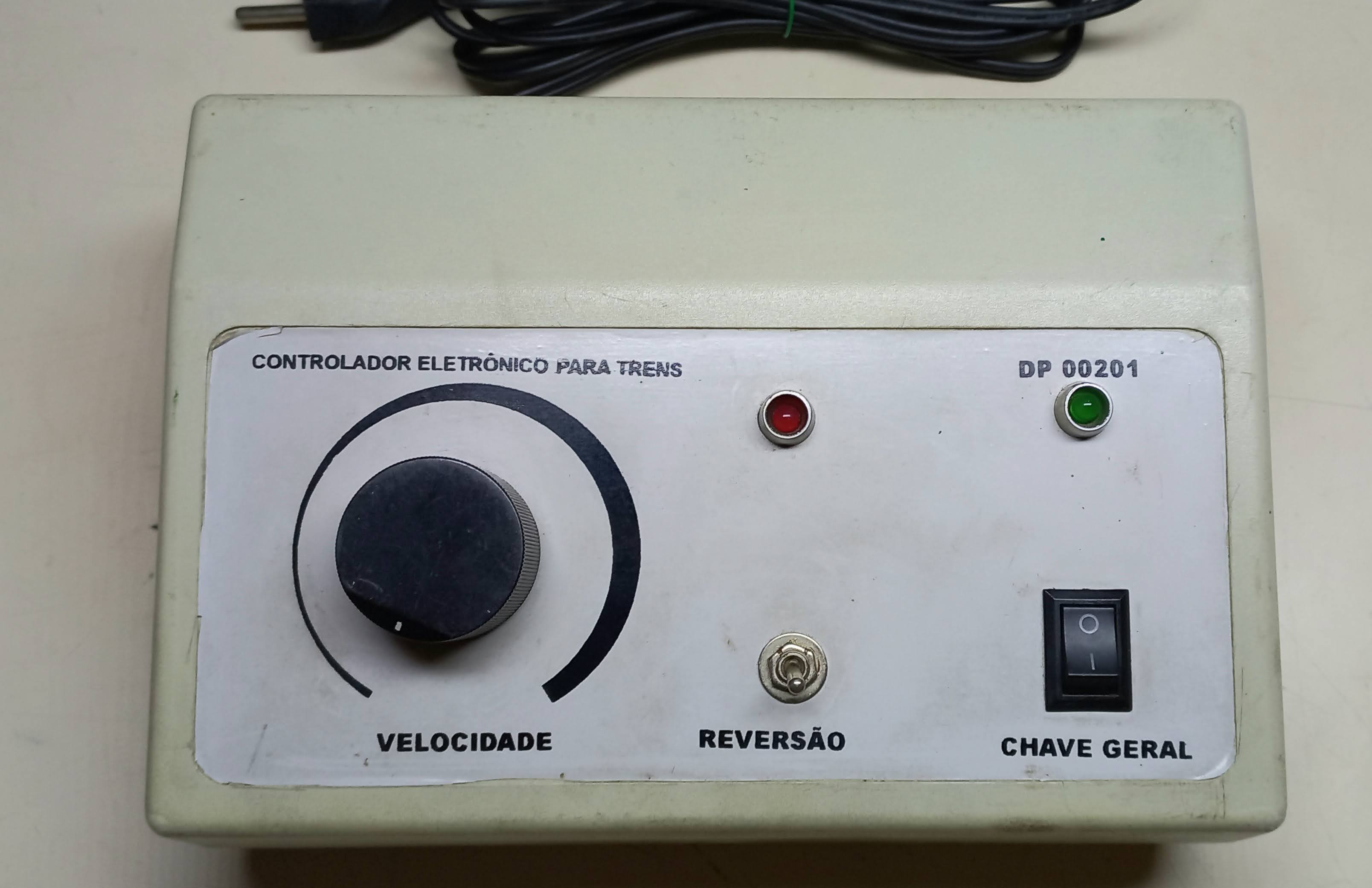 Controlador Eletrônico para Trens DP00201 - 110/220 volts - 2 Amperes