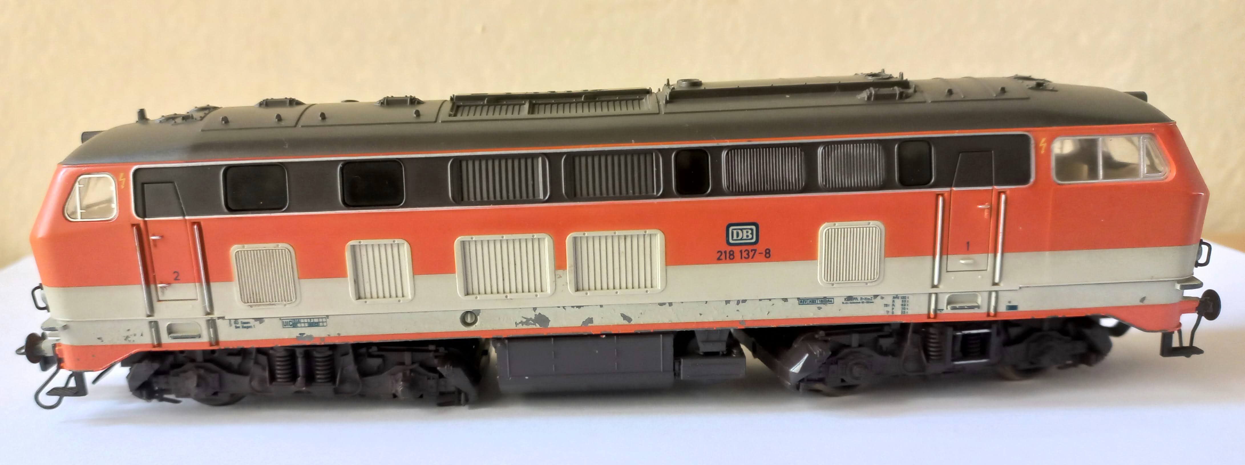 Fleischmann 4933 H0 - locomotiva  BR 218 DB 