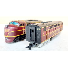 Locomotiva F7 A + F7 B Gulf Mobile & Ohio  SEM MOTOR - (CARROCERIA DE METAL)