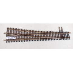 Peco - Desvio Reto Código 83 saída Direita 23,5 cm - USADO Peco - Desvio Reto Código 83 saída Direita 23,5 cm - USADO