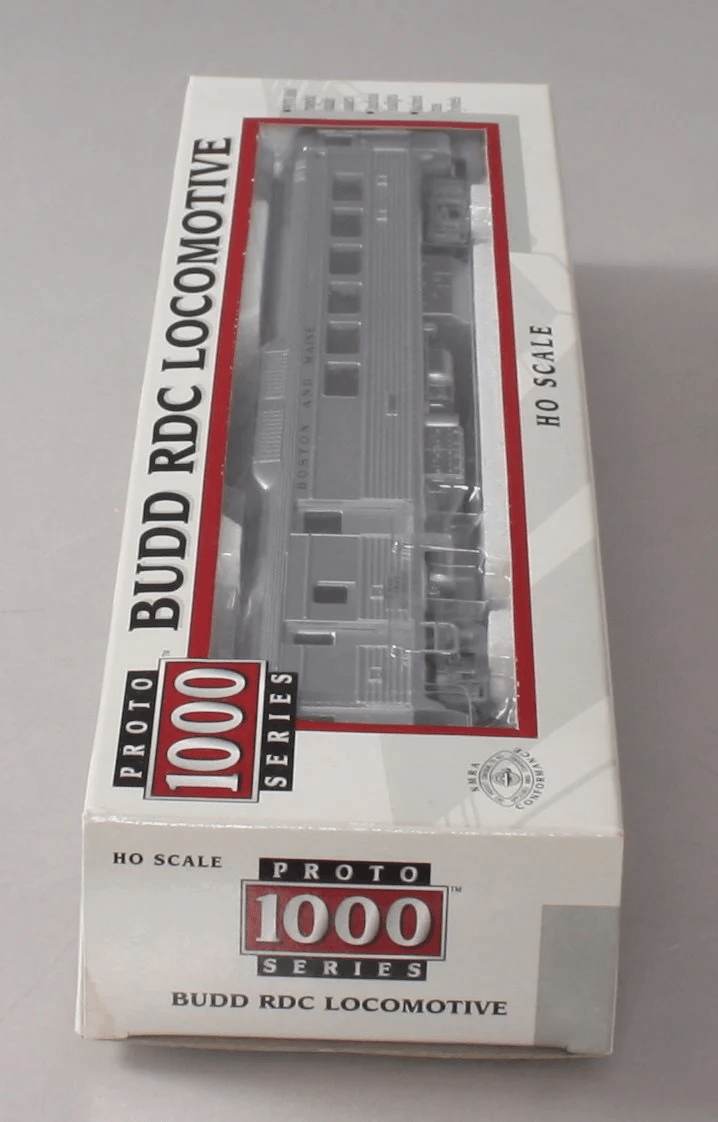 * Proto 1000 30388 BUD RDC Boston and Maine #6302 SEMI NOVO com Iluminação