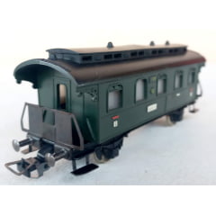Fleischmann H0 1402 - Carro de passageiros antigo (3ª classe) KPEV (anos 60) - Com Engates NEM