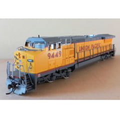 Spectrum 86014 - locomotiva GE Dash 8-40CW Diesel Union Pacific #9449