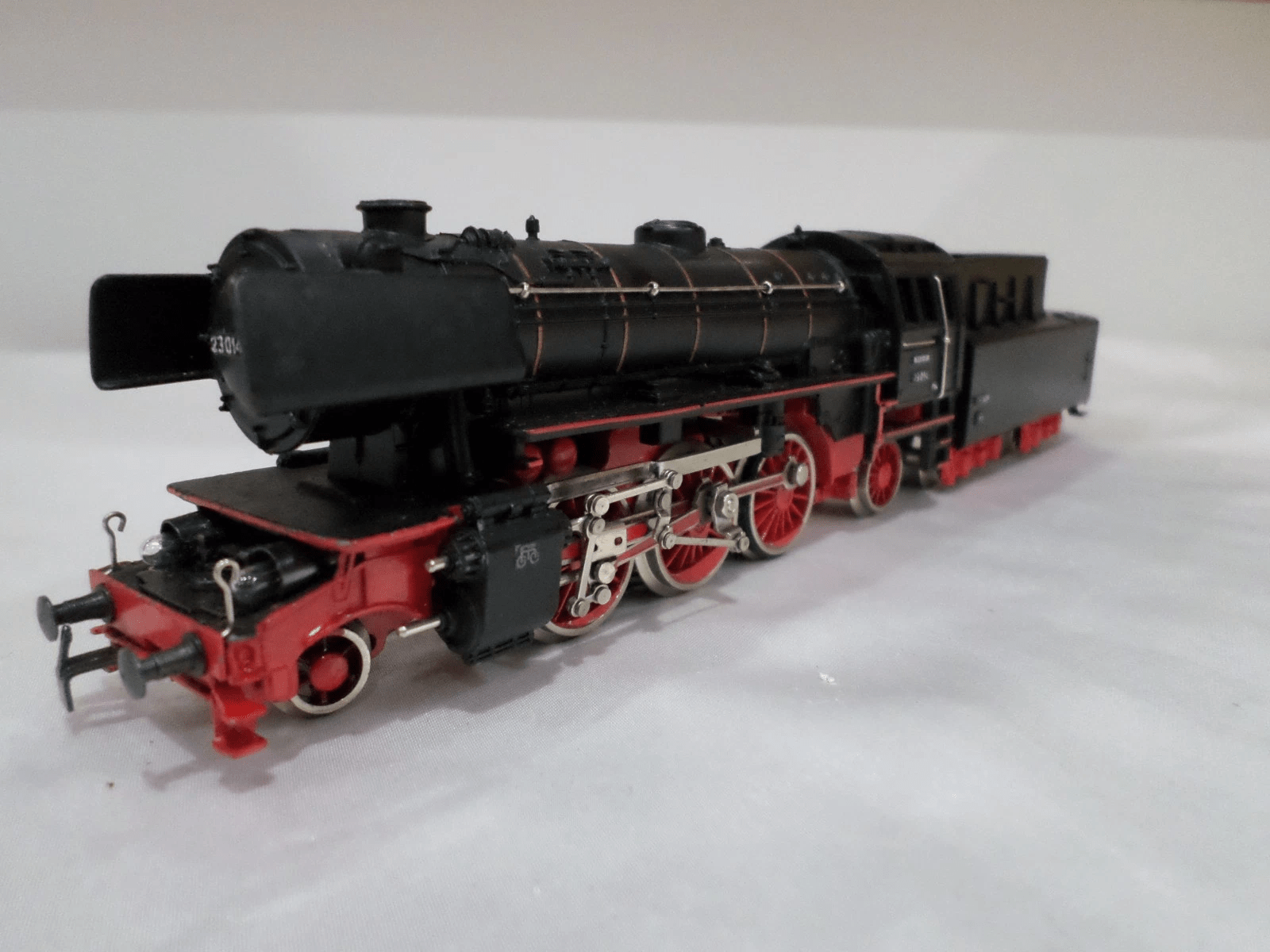 Locomotiva e tender MARKLIN DA800  SEMI NOVA ( SEM A CAIXA ORIGINAL)