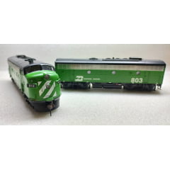 Athearn Genesis HO Locomotiva SEMI NOVAS  EMD F9A+B Burlington Northern  #812/#803 com  DCC & Som - Unidade A SEM CAIXA