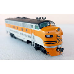 Intermountain  - Locomotiva EMD F3A - Sacramento Northern  # 301-D com DCC de Movimento SEMI NOVA 